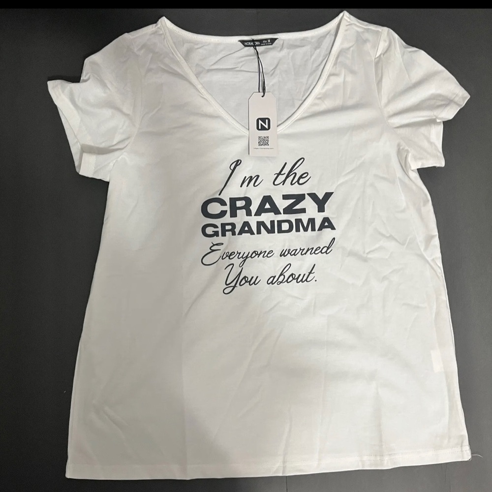 Noracora Women’s Printed Tee Shirt Color white New Unworn Unused Size : Medium